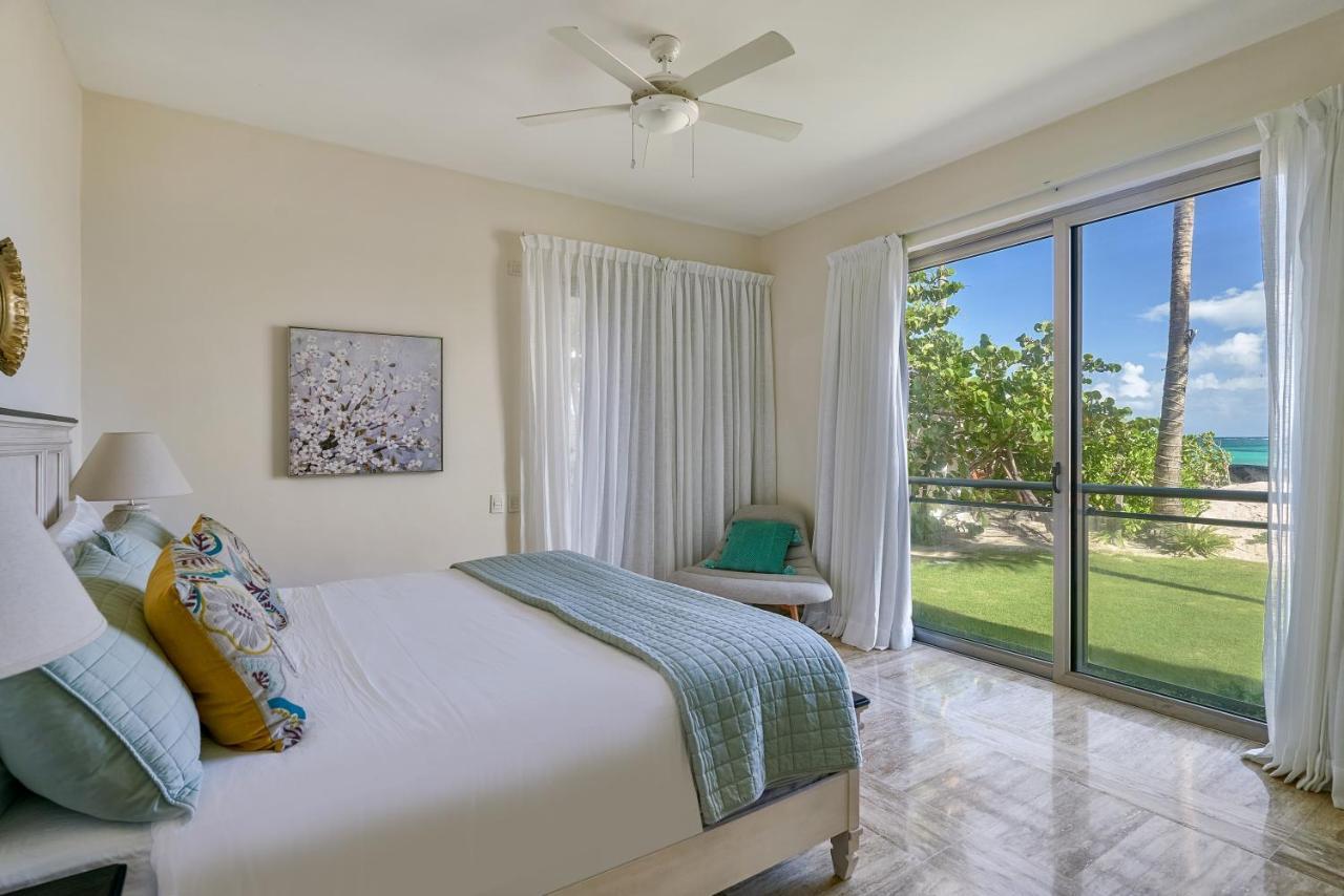 Costa Atlantica Punta Cana - Beach Vacation Condos Εξωτερικό φωτογραφία