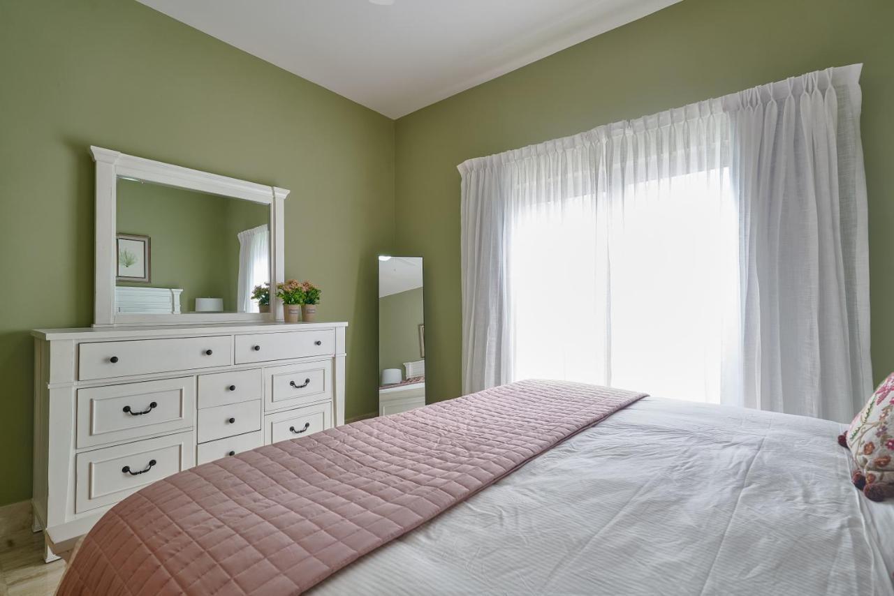 Costa Atlantica Punta Cana - Beach Vacation Condos Εξωτερικό φωτογραφία