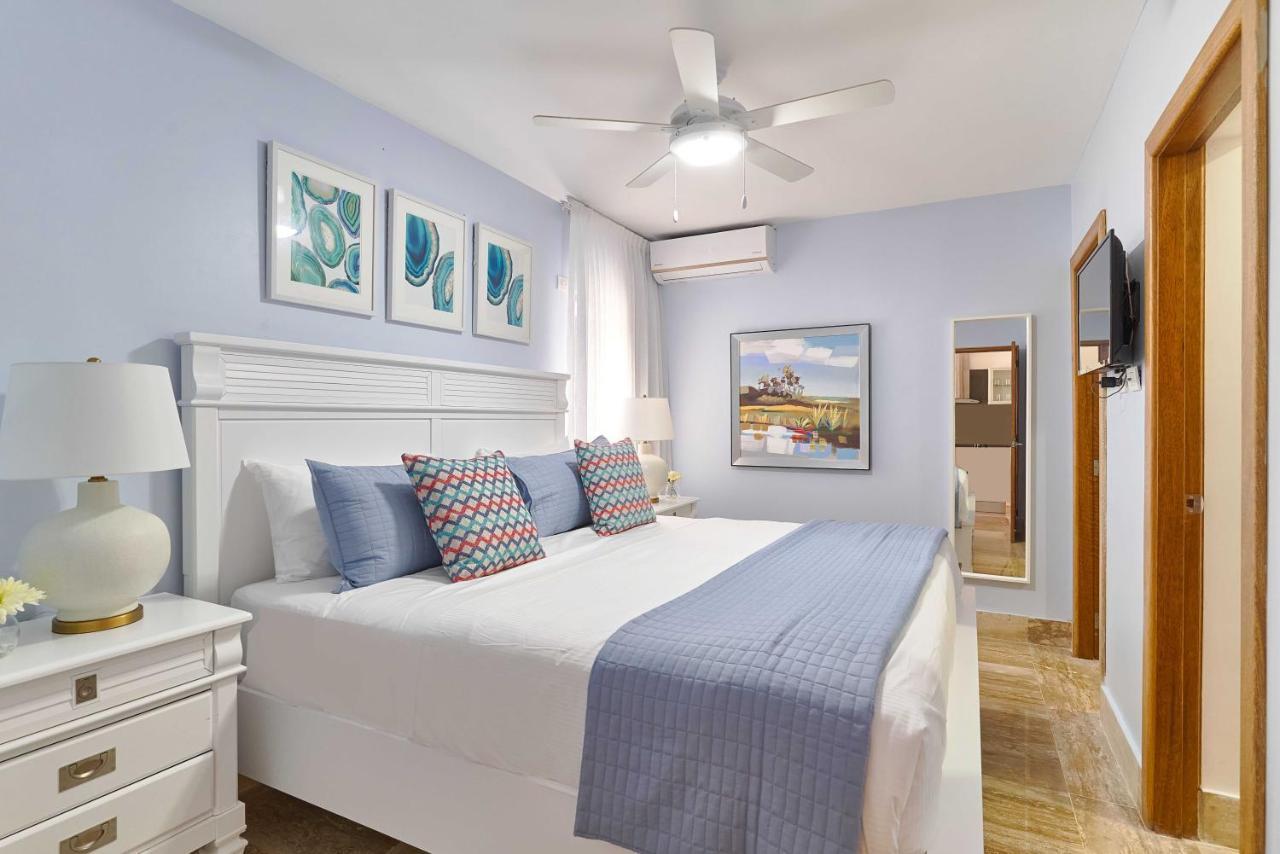Costa Atlantica Punta Cana - Beach Vacation Condos Εξωτερικό φωτογραφία