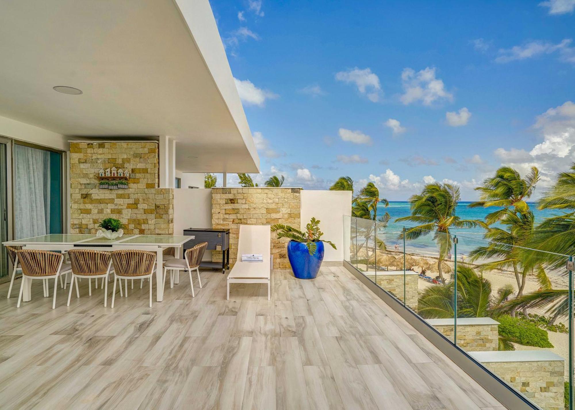 Costa Atlantica Punta Cana - Beach Vacation Condos Εξωτερικό φωτογραφία