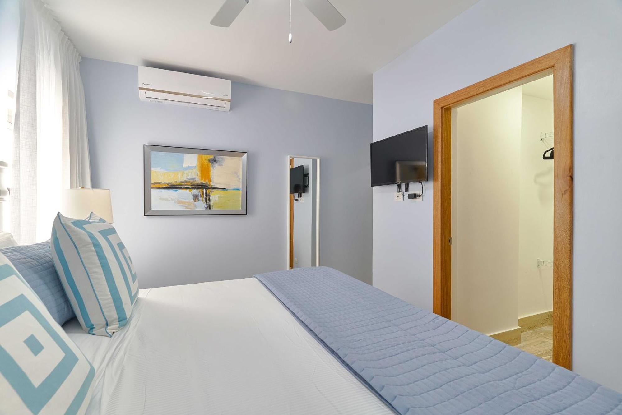 Costa Atlantica Punta Cana - Beach Vacation Condos Εξωτερικό φωτογραφία