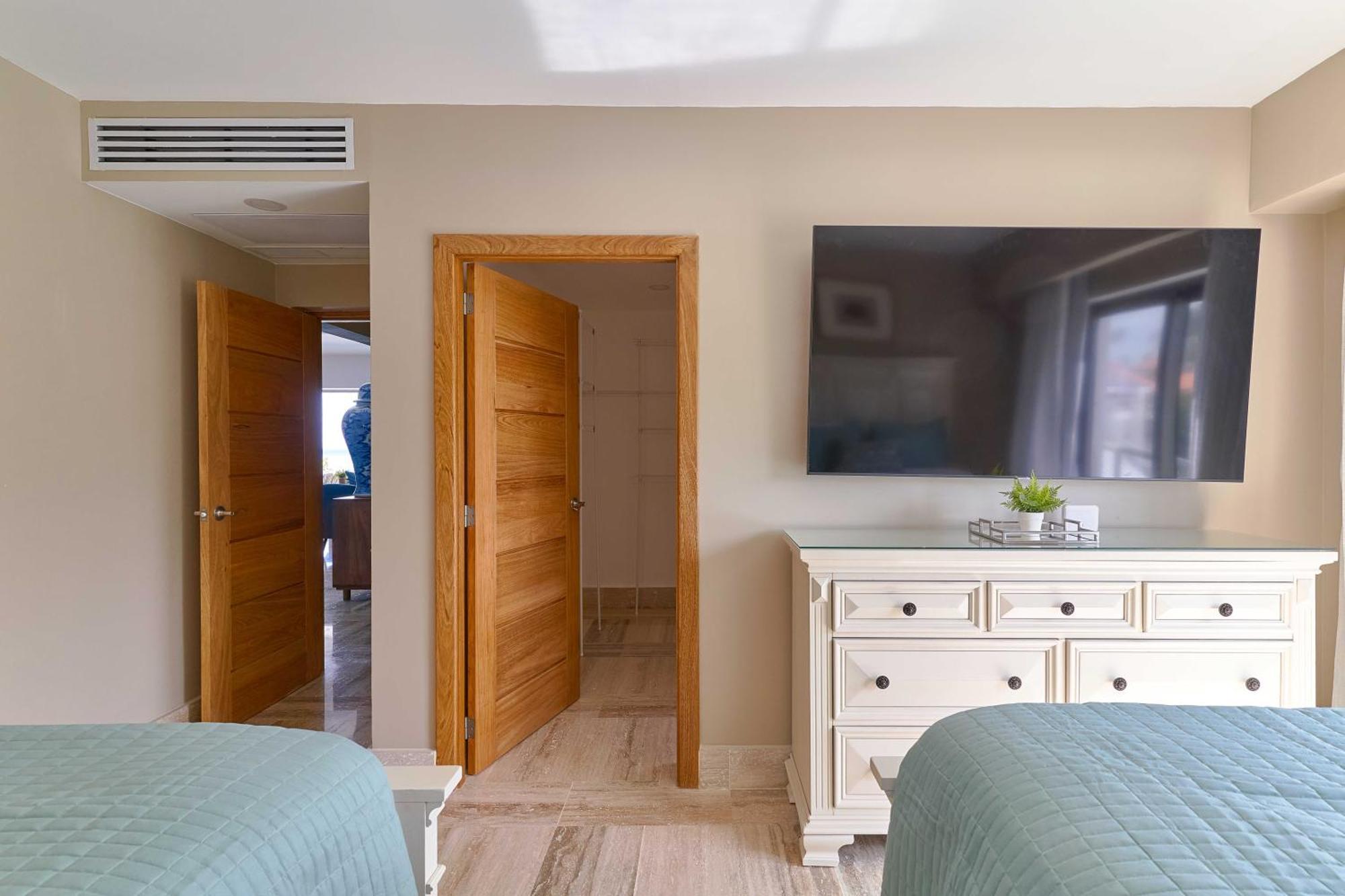 Costa Atlantica Punta Cana - Beach Vacation Condos Εξωτερικό φωτογραφία